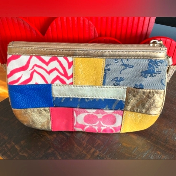COACH Handbags - COACH PATCH LEATHER WRISTLET